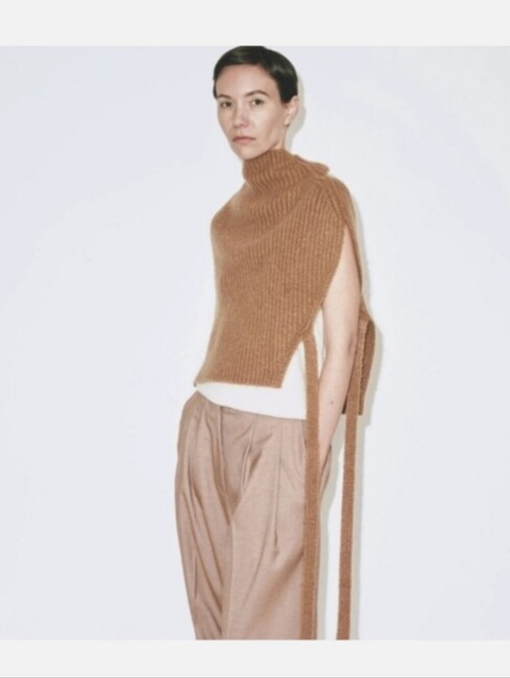 NWT MIJEONG PARK NECK WARMER IN CAMEL